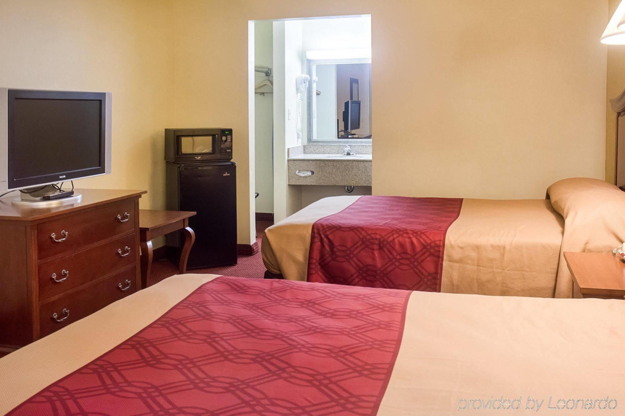 Econo Lodge Chesapeake Route 13 And I-464 Ngoại thất bức ảnh